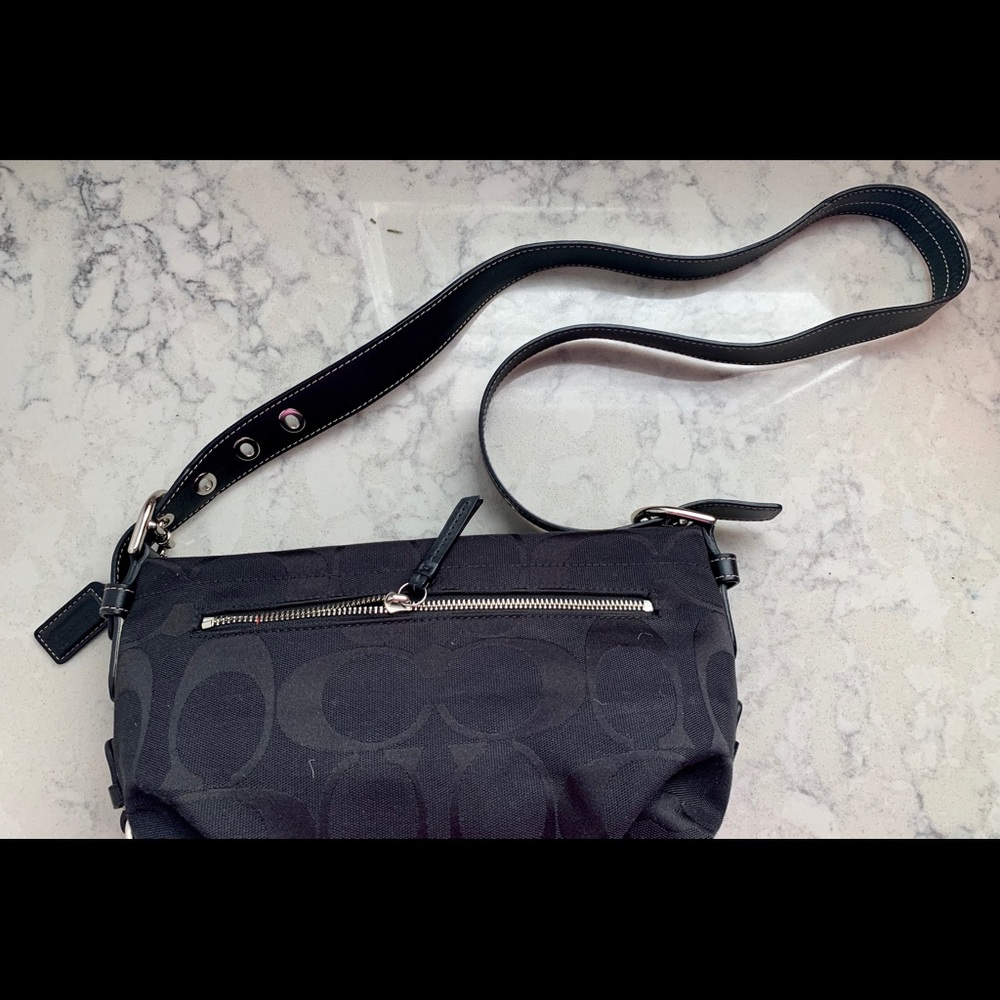 Coach classic  black signature hobo